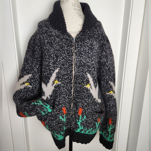 Vintage Other - Bird Tulip Zipup Cowichan Cardigan